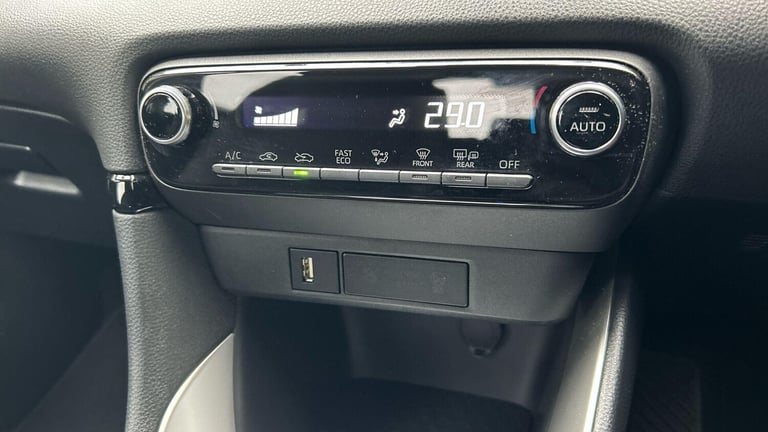 2022 Toyota Yaris 1.5 VVT-h Design Hatchback 5dr Petrol Hybrid E-CVT Euro 6 (s/s) (116 ps) HATCHB...