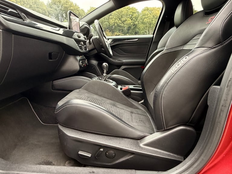 2020 [70] FORD FOCUS ST 2.0 ECOBLUE [190] ST RUBY RED DIESEL EVERY EXTRA EURO 6