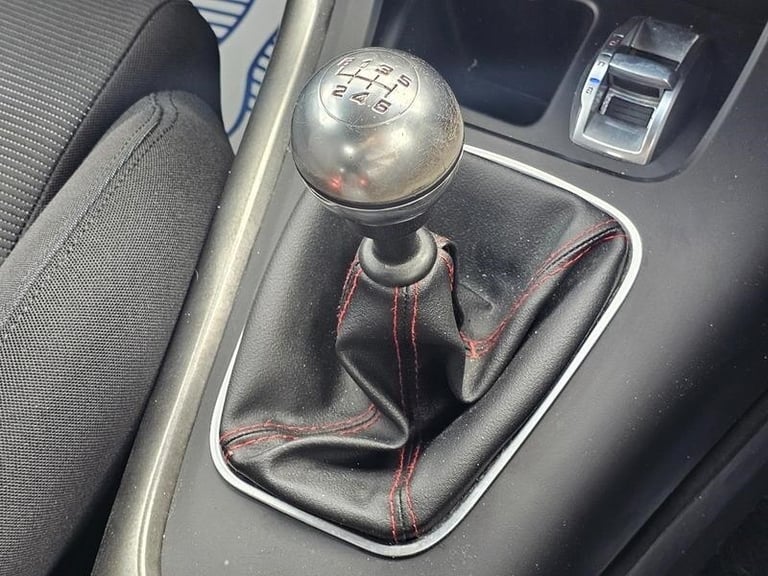 2013 Alfa Romeo Giulietta 1.6 JTDM-2 Collezione Euro 5 (s/s) 5dr HATCHBACK Diesel Manual