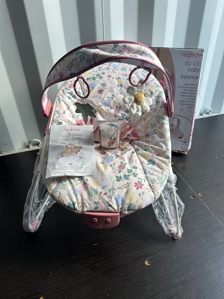 Red Kite Cozy Bounce Musical Baby Bouncer Rose and Ivy 0+ Months