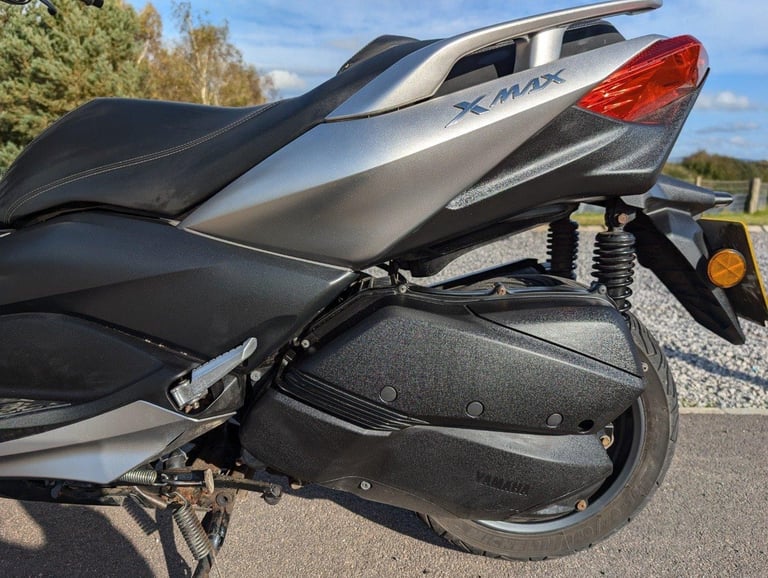 2020 YAMAHA XMAX 300