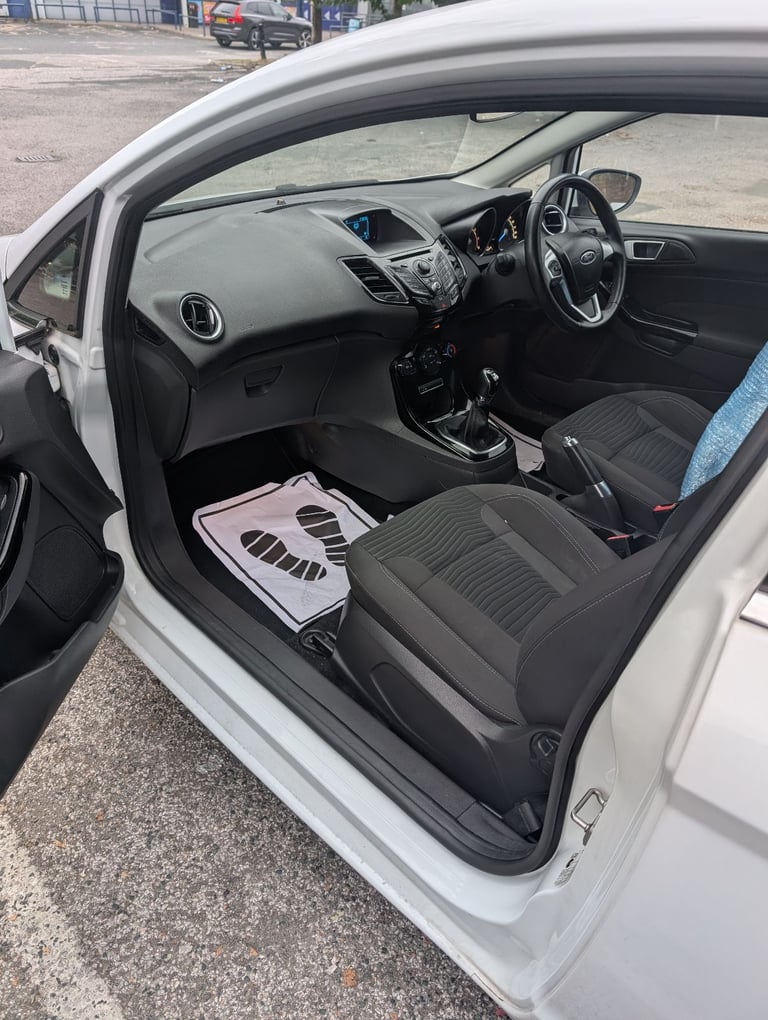 Ford, FIESTA, Hatchback, 2013, Manual, 998 (cc), 3 doors