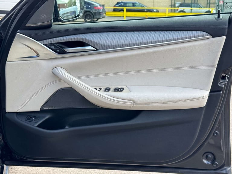 2018 BMW 5 Series 520d xDrive M Sport 5dr Auto ESTATE DIESEL Automatic