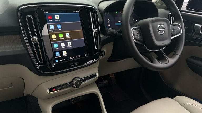 2025 Volvo XC40 Ultra, B3 Mild hybrid, Petrol, Bright Estate Petrol Automatic