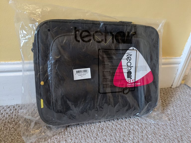 image for Techair laptop bag