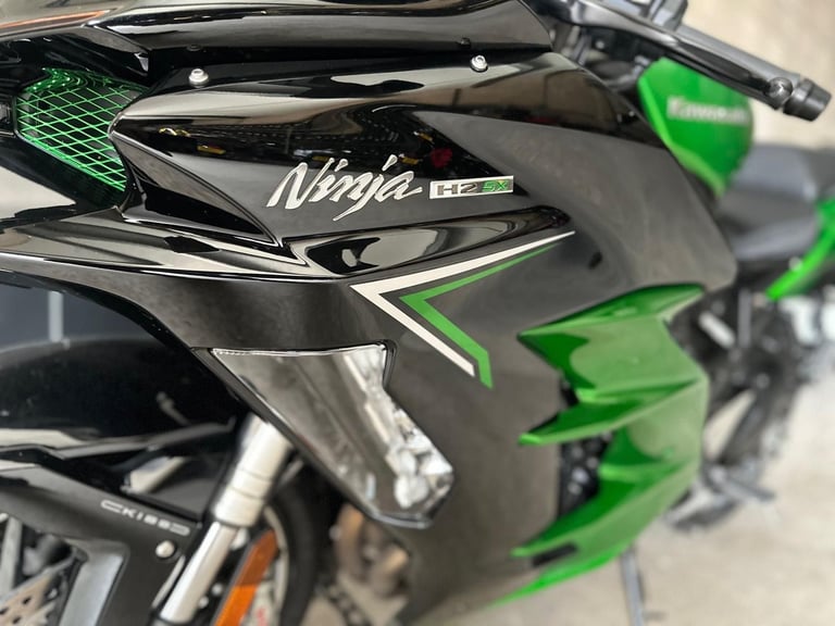 Stunning Low Mileage 2023/23 Kawasaki Ninja H2 SX Motorcycle 