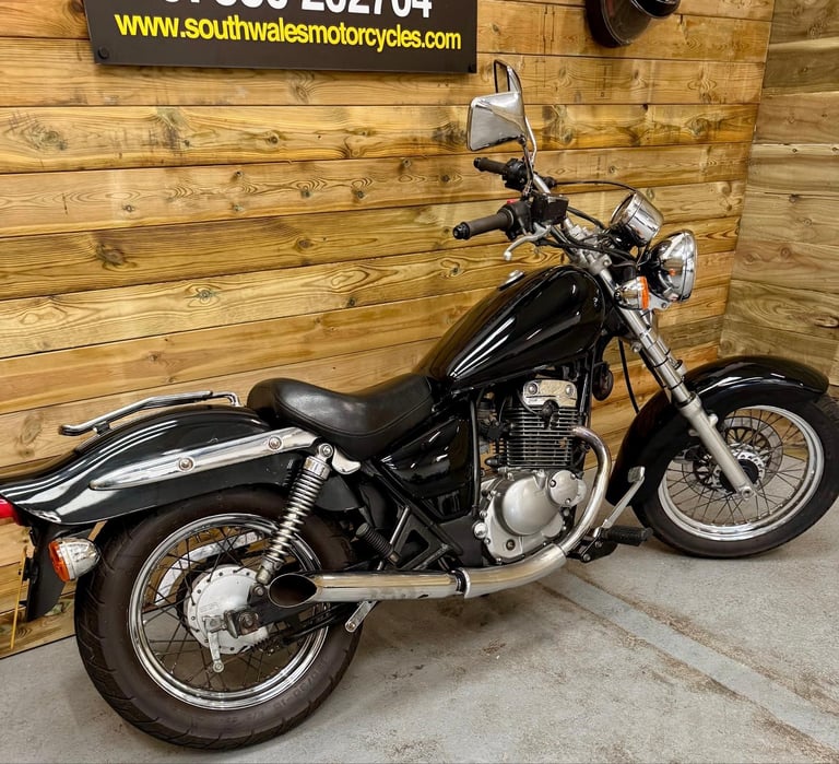 Suzuki GZ Marauder 125 / 2006 model / just 15,448 miles!