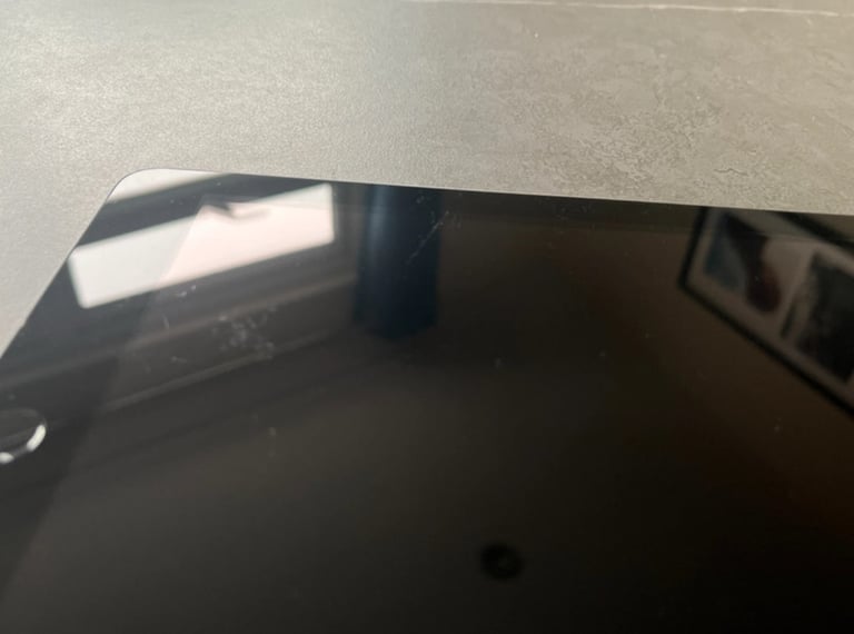 Apple iPad 6th Gen 9.7inch; 2018, A1954 128GB (Black/Silver) Wi-Fi and Cellular 