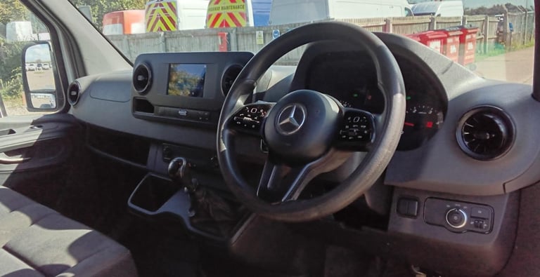 Mercedes-Benz Sprinter 316 CDI 163 L3H2 LWB HIGH ROOF RWD