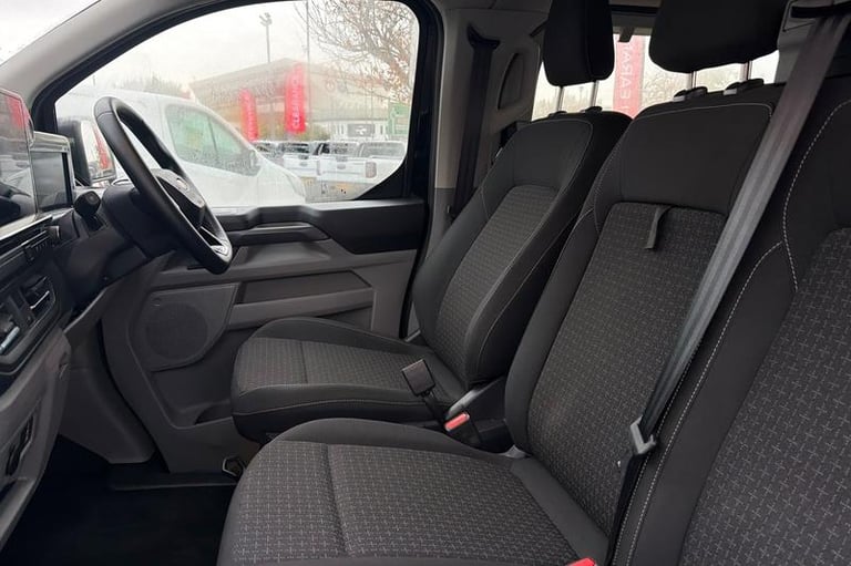 2025 Ford Tourneo Custom 2.5 PHEV 232ps H1 Zetec 8 seater Auto MPV PETROL/ELECTRIC Automatic