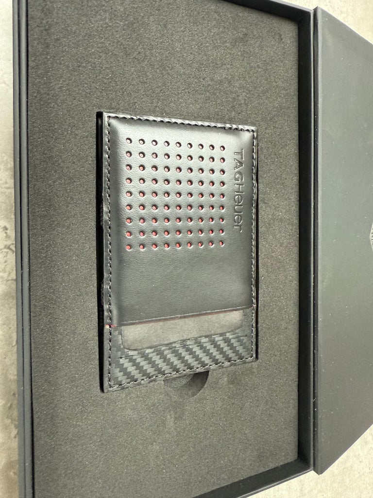 Genuine Tag Heuer Leather card Holder ( New )