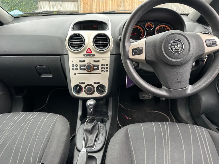 2008 Vauxhall Corsa SE Automatic 1.4L Petrol 69,000 Miles Full Service History 1YR NEW MOT  1 OWNER