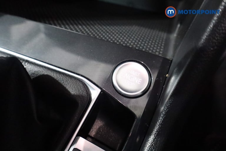 2023 Volkswagen Tiguan 1.5 TSI 150 R-Line Edition 5dr DSG SUV Petrol Automatic