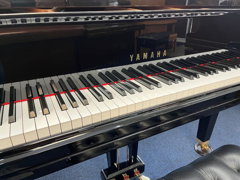Yamaha Baby Grand GC1 Free Local Delivery Sevenoaks Kent 