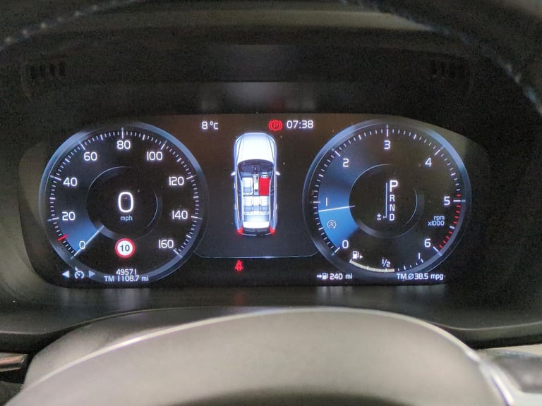 2019 Volvo XC60 2.0 D4 Momentum SUV 5dr Diesel Auto Euro 6 (s/s) (190 ps) - AUTO PARK - LED Suv D...