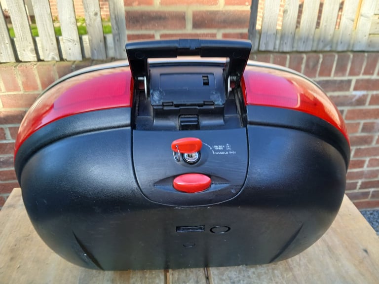 Givi maxia 52 ltr topbox