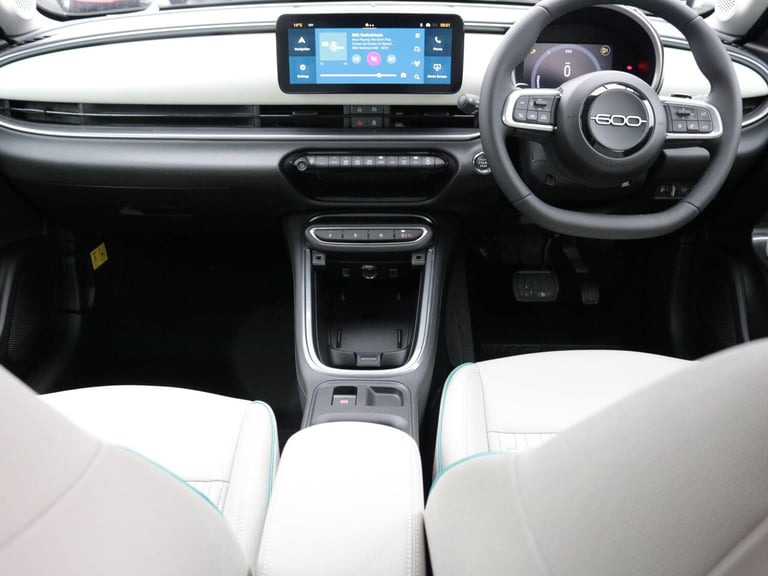 2025 Fiat 600 1.2 Hybrid 48V La Prima 5dr eDCT-6 HATCHBACK PETROL Automatic