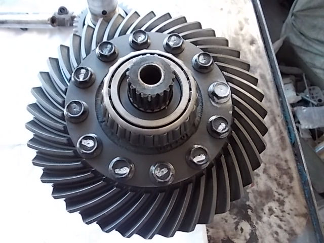Crown wheel and pinion for differential Ferrari 456 GT