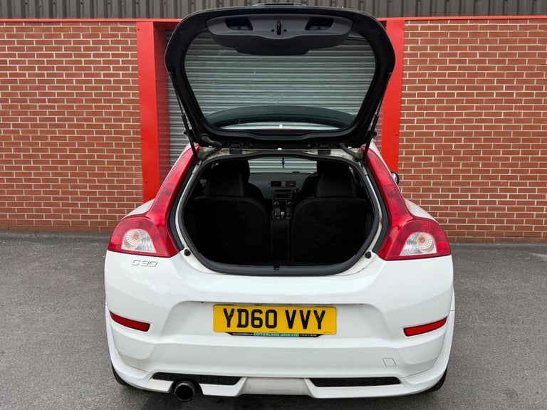 2010 Volvo C30 1.6 R-Design Sports Coupe Euro 4 3dr HATCHBACK Petrol Manual