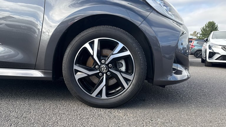 2024 Toyota Yaris 1.5 Hybrid Design 5dr CVT Hybrid Hatchback Hatchback Hybrid Automatic