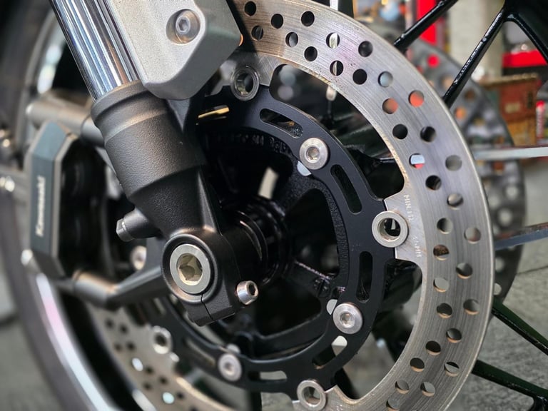 2018 KAWASAKI ZR Z900 RS 1 OWNER 4,900 MILE'S 