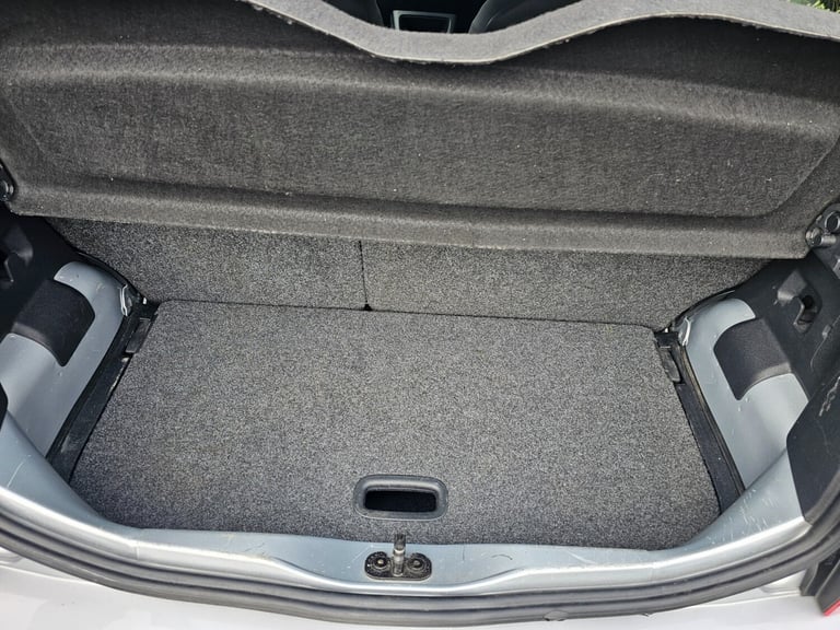 2014 Volkswagen up! 1.0 Move Up 3dr HATCHBACK Petrol Manual