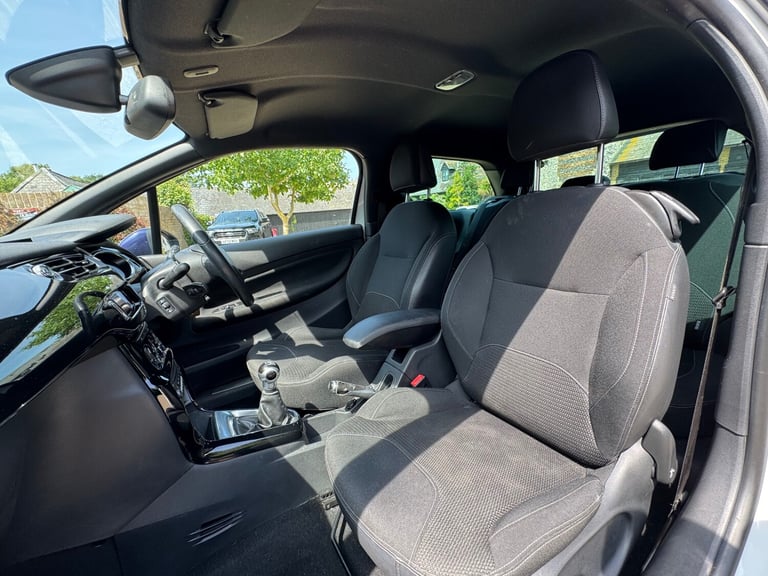 2015 Citroen DS3 1.2 PureTech DStyle Plus 3dr HATCHBACK Petrol Manual