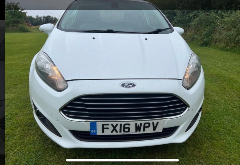 FORD FIESTA VAN 1.5 TDCi White Manual Diesel 2016