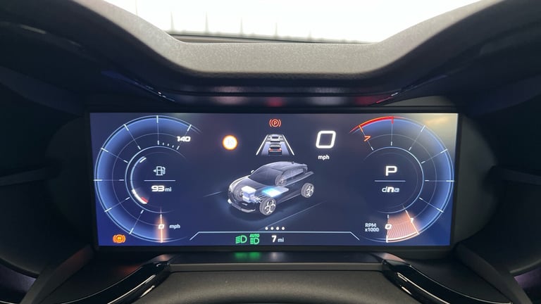 2025 Alfa Romeo Junior 1.2 MHEV Ibrida SUV 5dr Petrol Hybrid e-DCT Euro 6 (s/s) (136 ps) SUV Hybr...