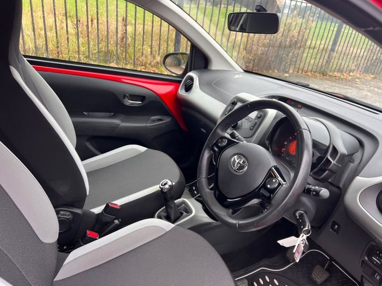 2016 16 TOYOTA AYGO 1.0 VVT-I X-PLAY HATCHBACK 3DR PETROL MANUAL EURO 6 (68 PS)