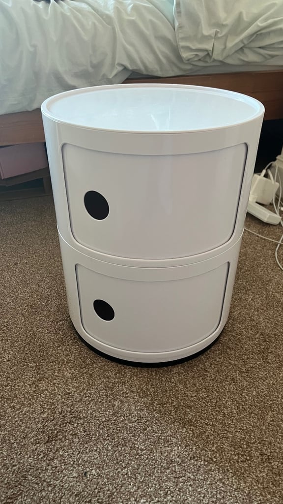 Living & Home White Cylindrical Storage Uni