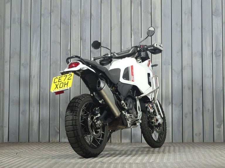 2022 72 DUCATI DESERTX