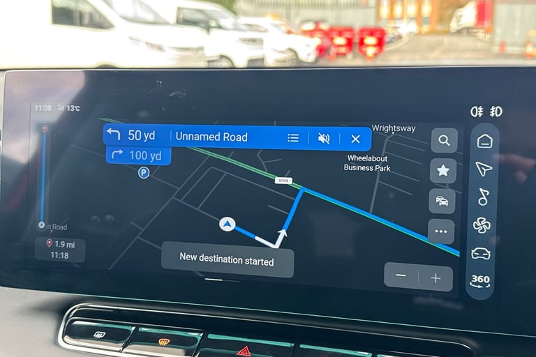 2025 MG MG HS 106290 Hatchback Petrol Manual