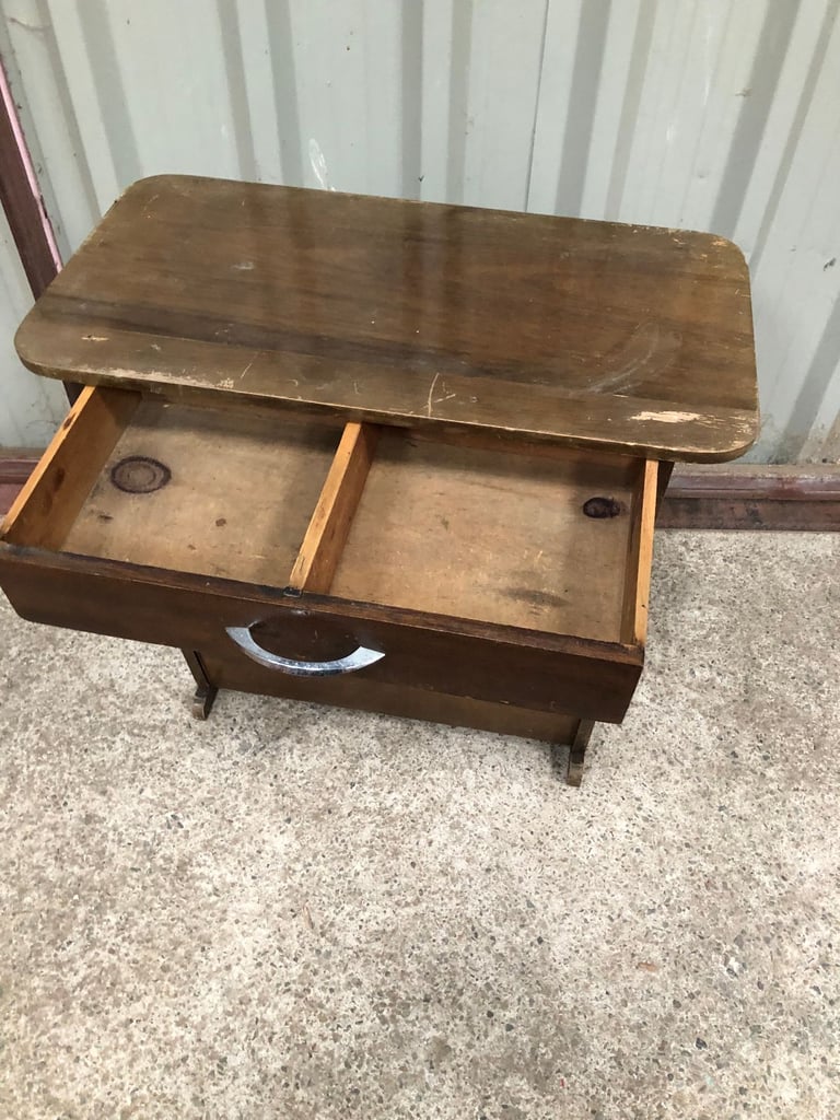 Retro Side Table Magazine Rack