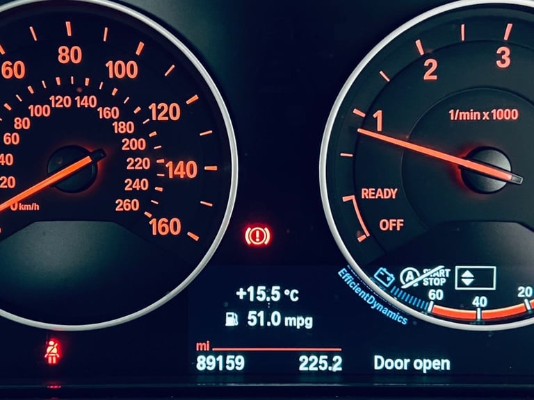 BMW 3 SERIES GRAN TURISMO 2.0 318D LUXURY GT 5 DOOR DIESEL MANUAL BLACK 320D