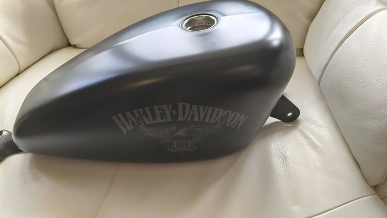 Reduced price - offers welcome Harley Davidson Sportster X1883N Iron 07-21 fuel tank black denim