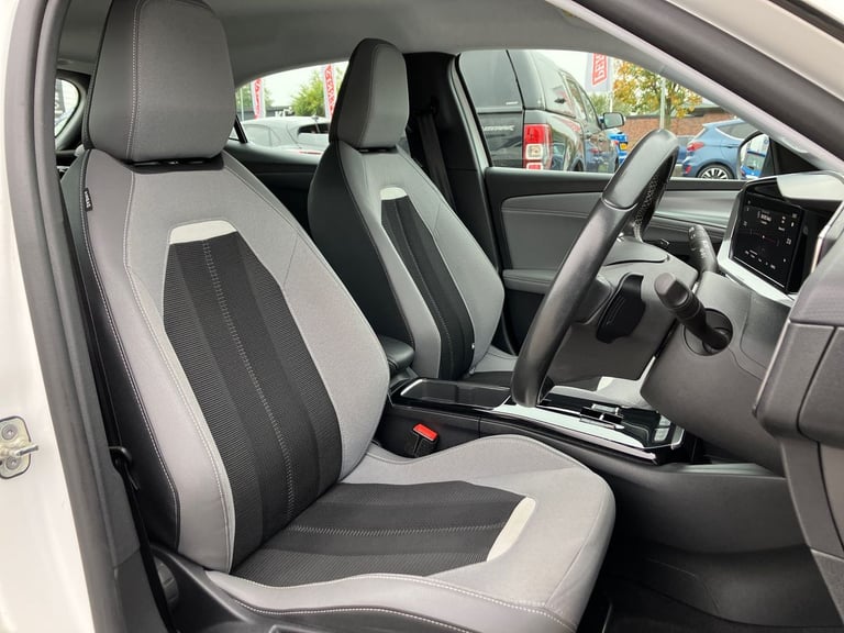 2021 Vauxhall Mokka 1.2 Turbo Elite Nav Premium 5dr Auto SUV PETROL Automatic