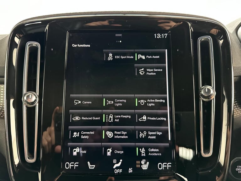  Volvo XC40 1.5h T4 Recharge 10.7kWh R-Design Auto Euro 6 (s/s) 5dr Petrol/Electric Hybrid Automatic