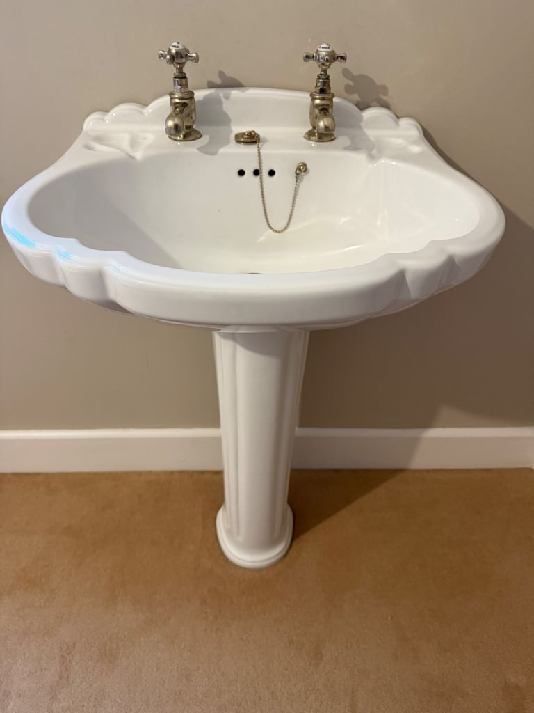 image for White pedestal wash hand basin
