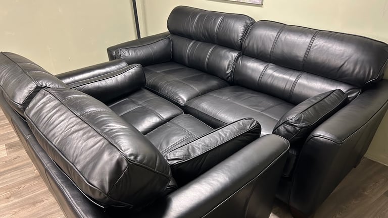 Black leather sofas 3&2