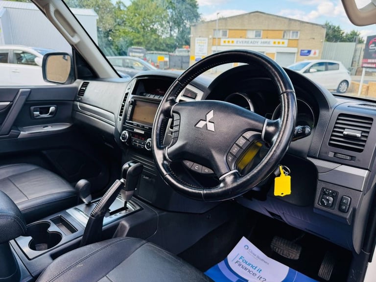 2015 Mitsubishi Shogun 3.2 DI-DC SG4 SUV 5dr Diesel Auto 4WD Euro 6 LWB (187 ps) ESTATE Diesel Au...