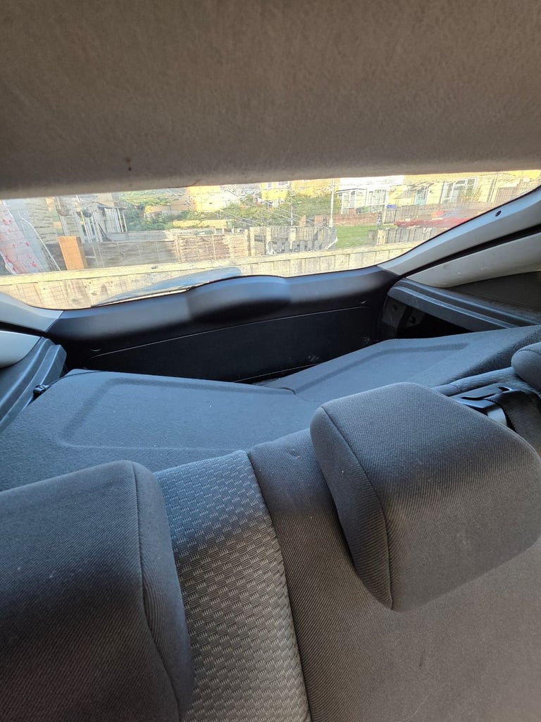 Ford, FOCUS, Hatchback, 2005, Manual, 1596 (cc), 5 doors