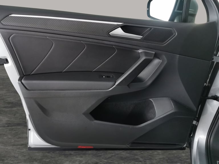 2022 Volkswagen Tiguan Allspace 1.5 TSI R-Line SUV 5dr Petrol DSG Euro 6 (s/s) (150 ps) - AUTO PA...