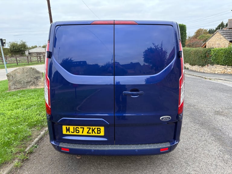 2017 Ford Transit Custom 2.0 TDCi 130ps Low Roof Limited Van PANEL VAN Diesel Manual