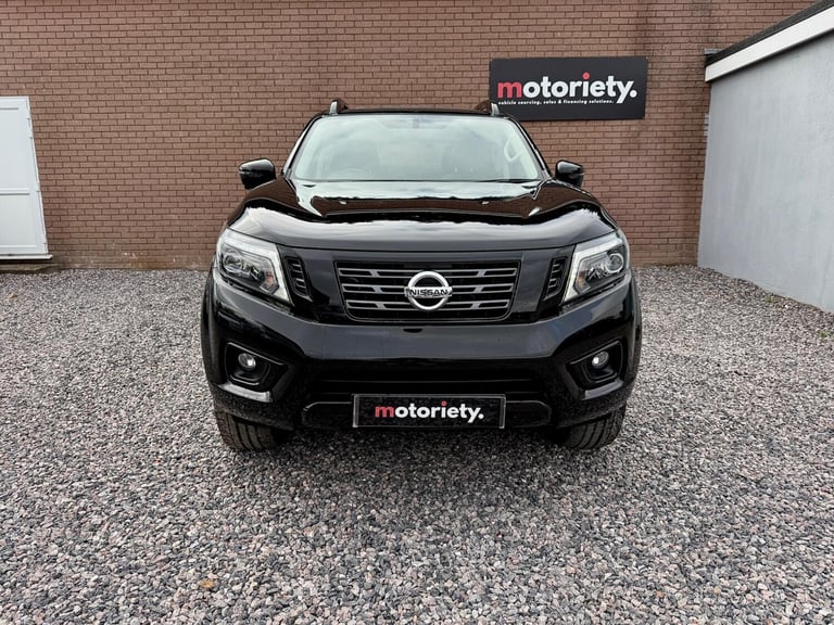 2020 Nissan Navara 2.3 dCi N-Guard Auto 4WD Euro 6 4dr PICK UP Diesel Automatic