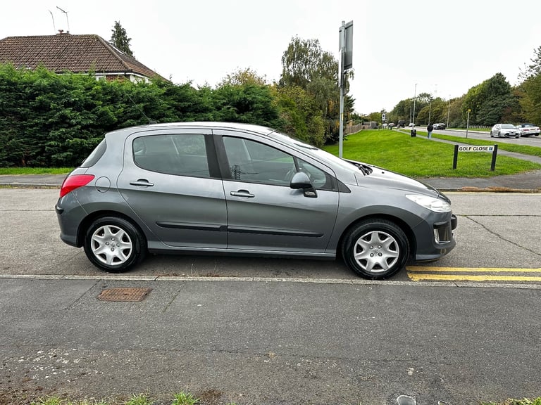 image for Automatic Peugeot 308 Petrol 1.5 Hatchback 5 Doors 2010, Parking Camera & Mileage  Only 55K