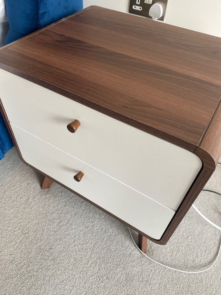 Two Bedside Tables with Drawers