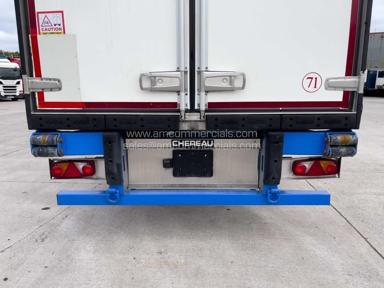 CHEREAU TWIN EVAP TRI AXLE FRIDGE TRAILER 