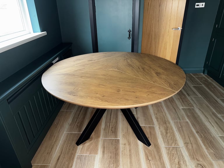 Dining Table | Round Rustic Oak
