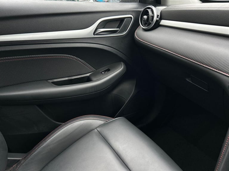 2022 MG MG ZS 1.0 T-GDI Exclusive SUV 5dr Petrol Manual Euro 6 (111 ps) SUV PETROL Manual